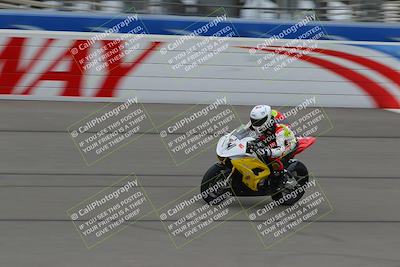 media/Oct-15-2022-Fastrack Riders (Sat) [[9a18b22502]]/Level4/Start Finish 900am/